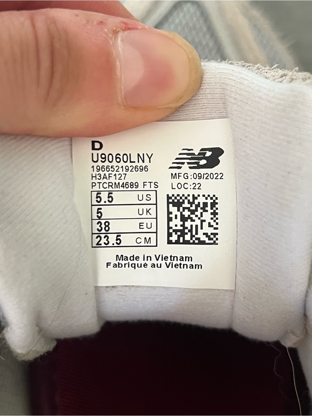 New Balance Women's Beige Neutral Running Sneakers - Picture 6 of 7